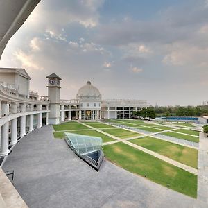 Amanora The Fern Hotels & Club Pune Exterior photo